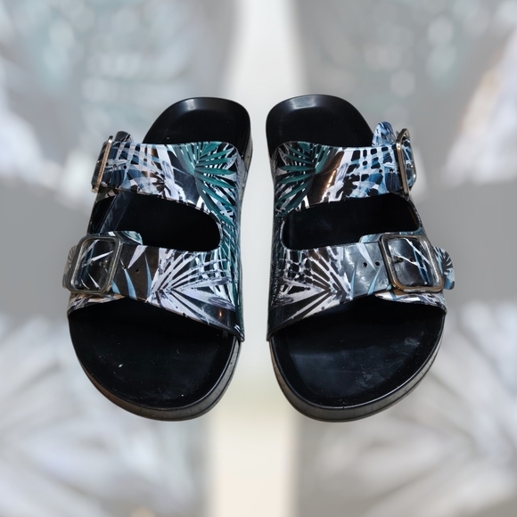 Shoes - Tropical Print Buckle Sandals
